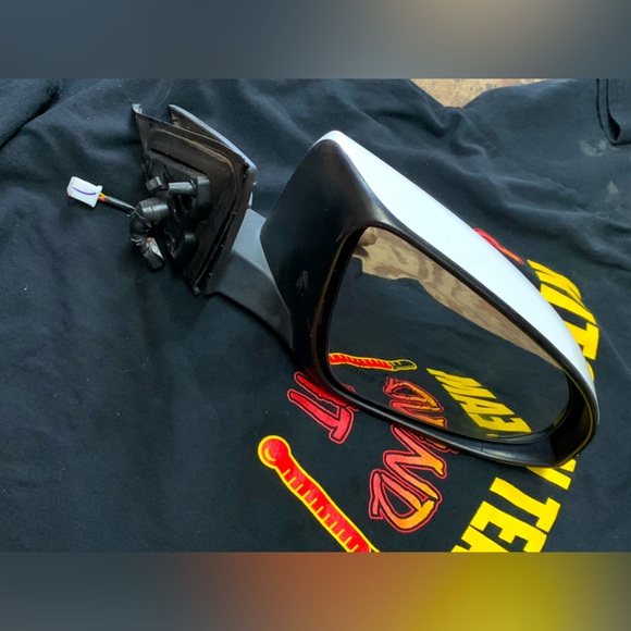 🤩🔥JUST INSTOCK TODAY 2012-2014 TOYOTA CAMERY PASSENGER SIDEVIEW MIRROR OEM🤩🔥 - Picture 1 of 5